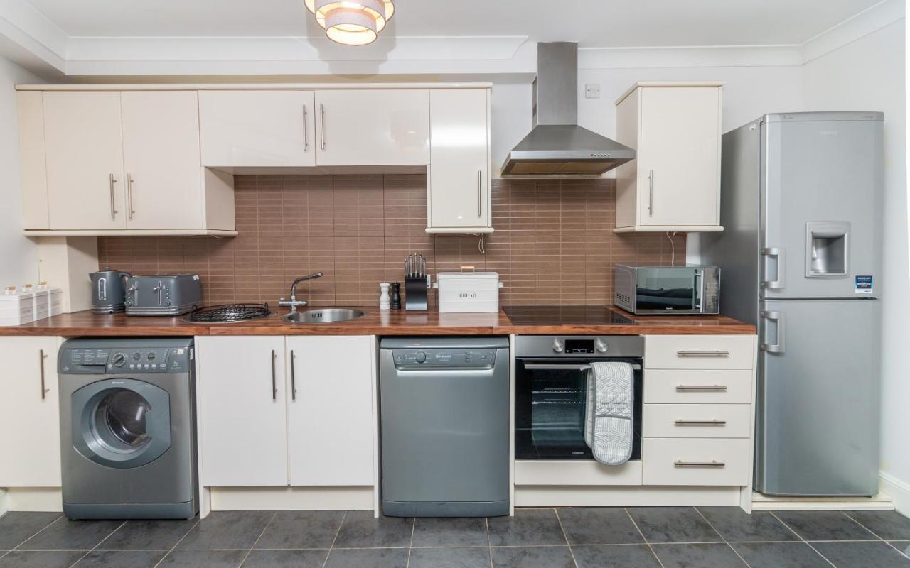 D'City Apartment, Up To 5 Guests Dundee Esterno foto
